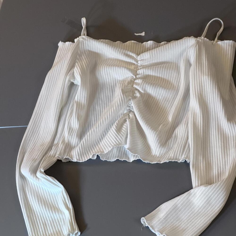 White Ribbed Ruched Off-Shoulder Long Sleeve Crop Top - Picture 9 of 15